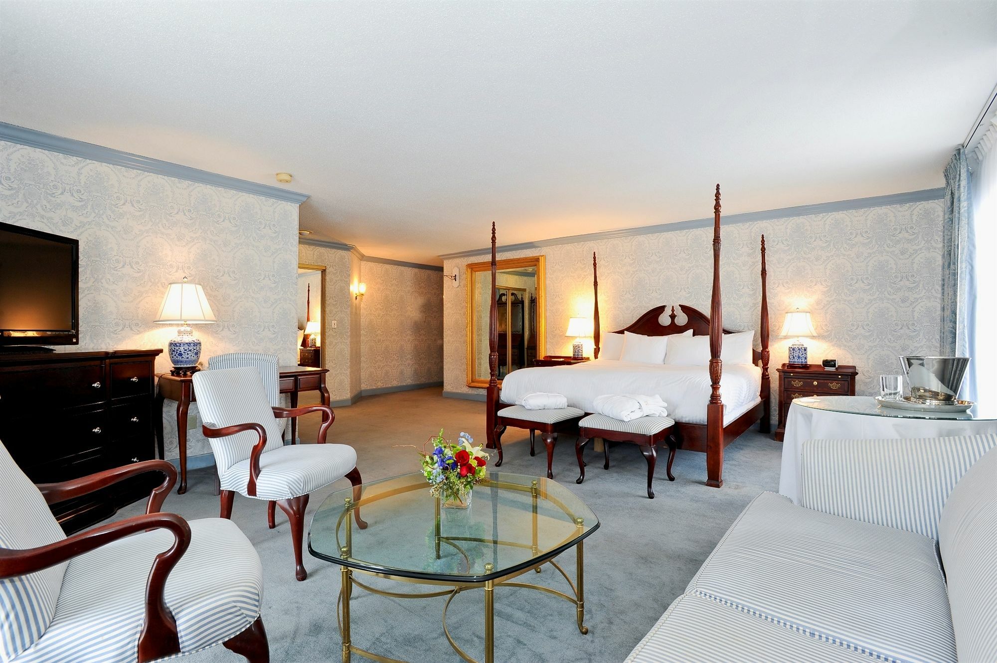 The Farmington Inn And Suites Εξωτερικό φωτογραφία